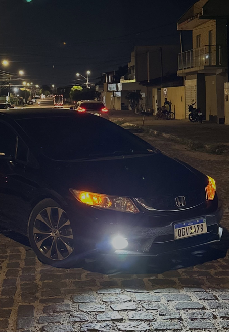 Instalação de LED Forte